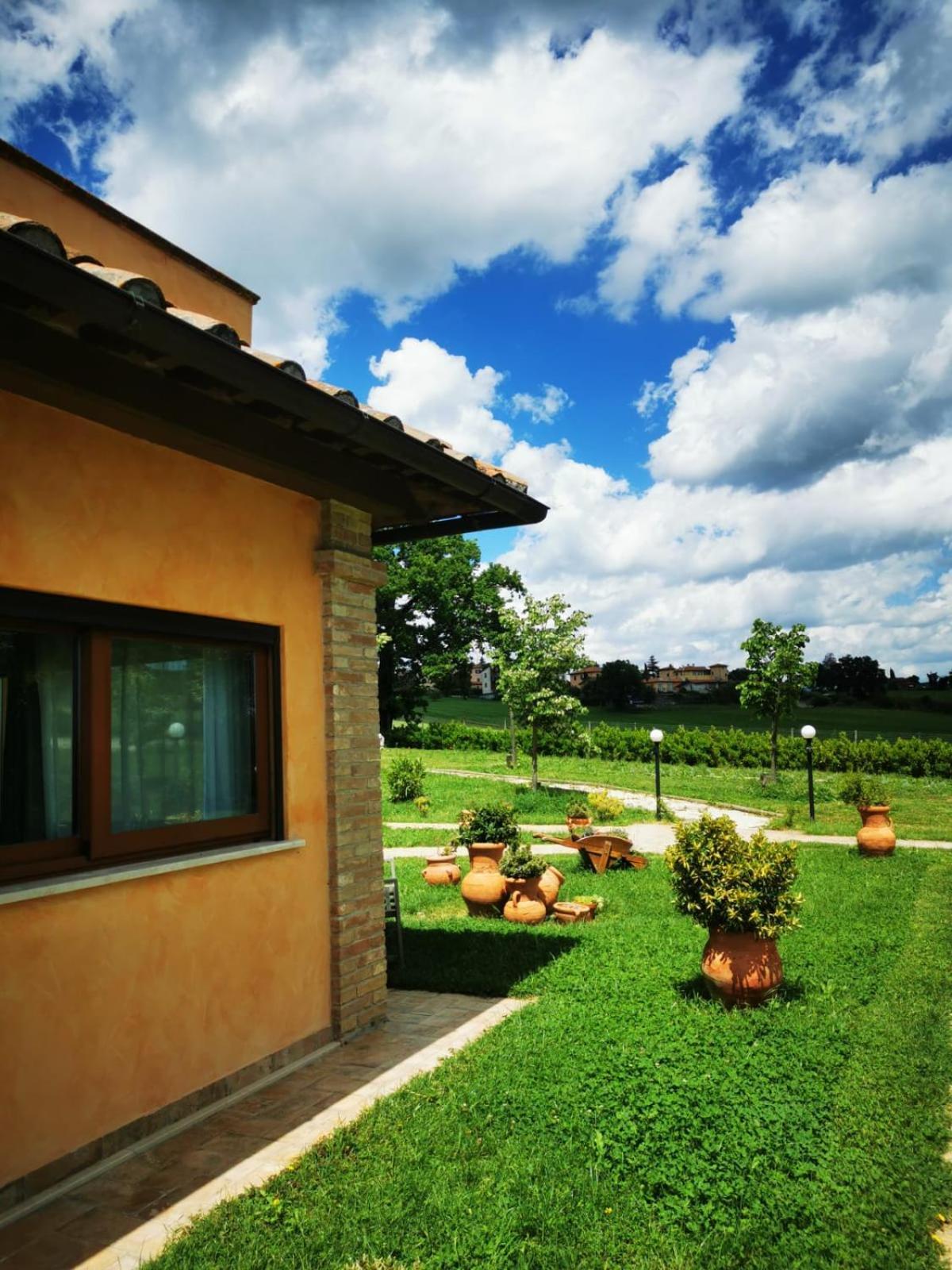 Dolce Farnetta En-suite Spa & Yoga Montecastrilli